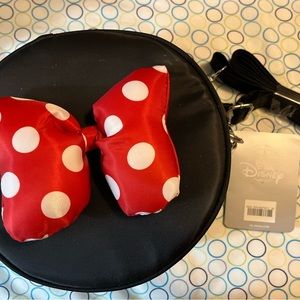 Minnie Mouse Round Crossbody Bag With Red Polka Dot Bow Disney Parks Never Used